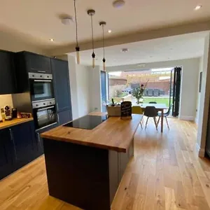 Westreach - A 4 Bedroom, En-suite Sleep 8 Townhouse Filey